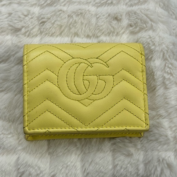 Gucci Small Wallet on Chain - Picture 2 of 16